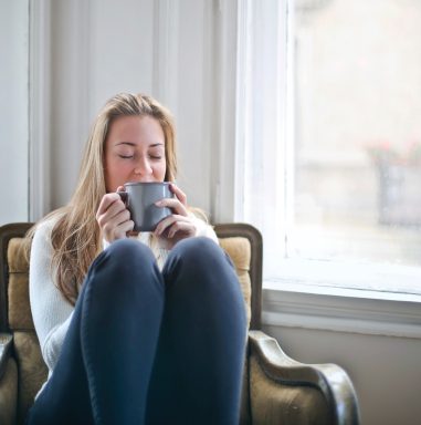 adult-armchair-beverage-846080